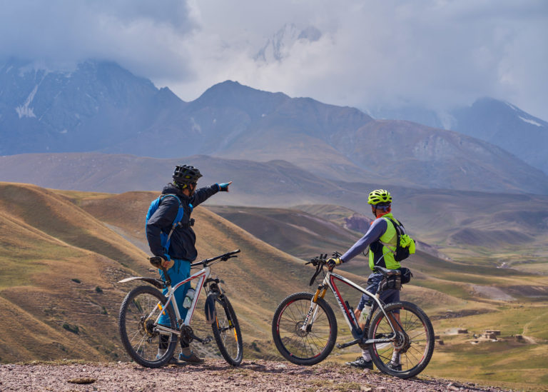 Exploring Rasht's rugged terrain on a thrilling mountain biking expedition